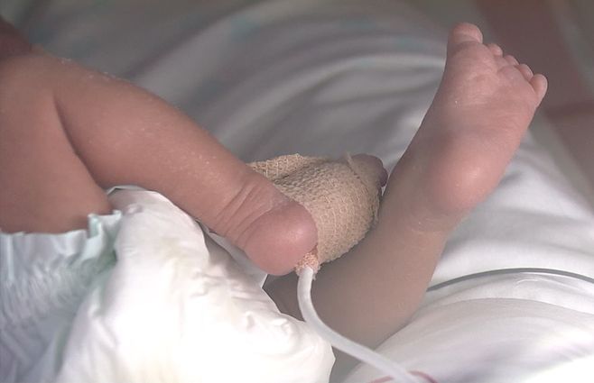 pies-bebe-prematuro-hospital.jpg