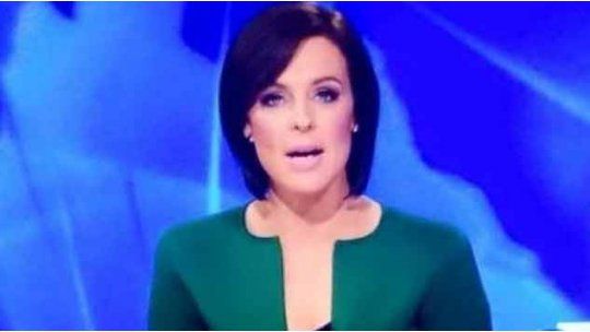 Un escote en forma de pene genera 100.000 retuits al instante