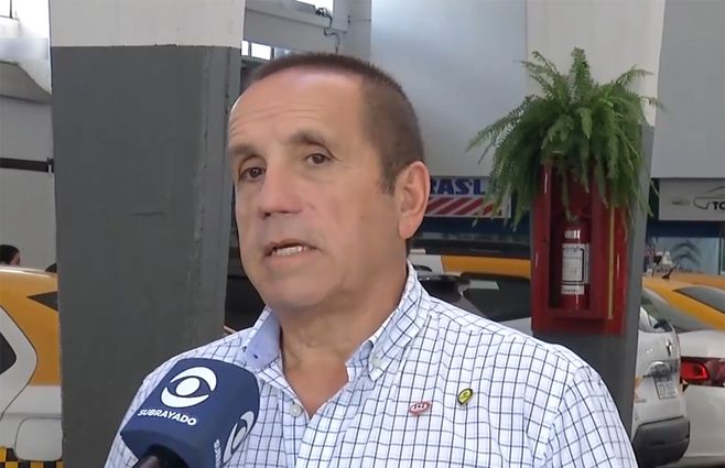 Dourado estimó que la semana que viene habrá una "adecuación de tarifas razonable" para los viajes en taxi