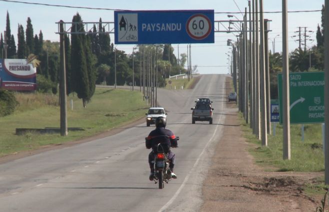 paysandu-cartel-entrada-ciudad.jpg