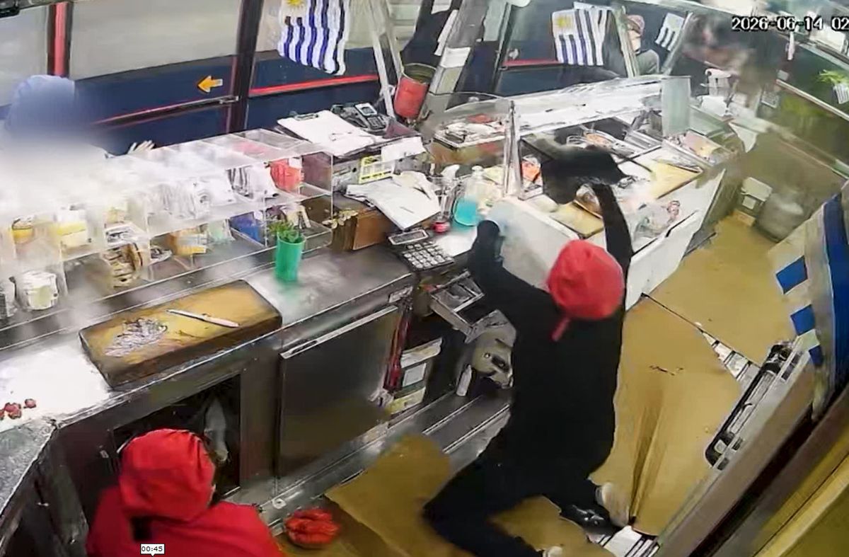 "Da miedo la situación que se está viviendo en el país", dijo dueño de carrito de comidas rapiñado en Aguada