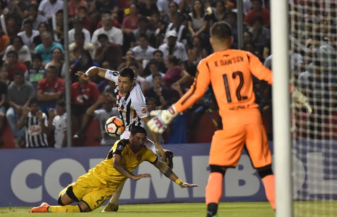 peñarol y libertad de paraguay
