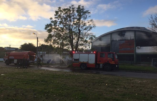 incendio-fabrica-cuero.jpg