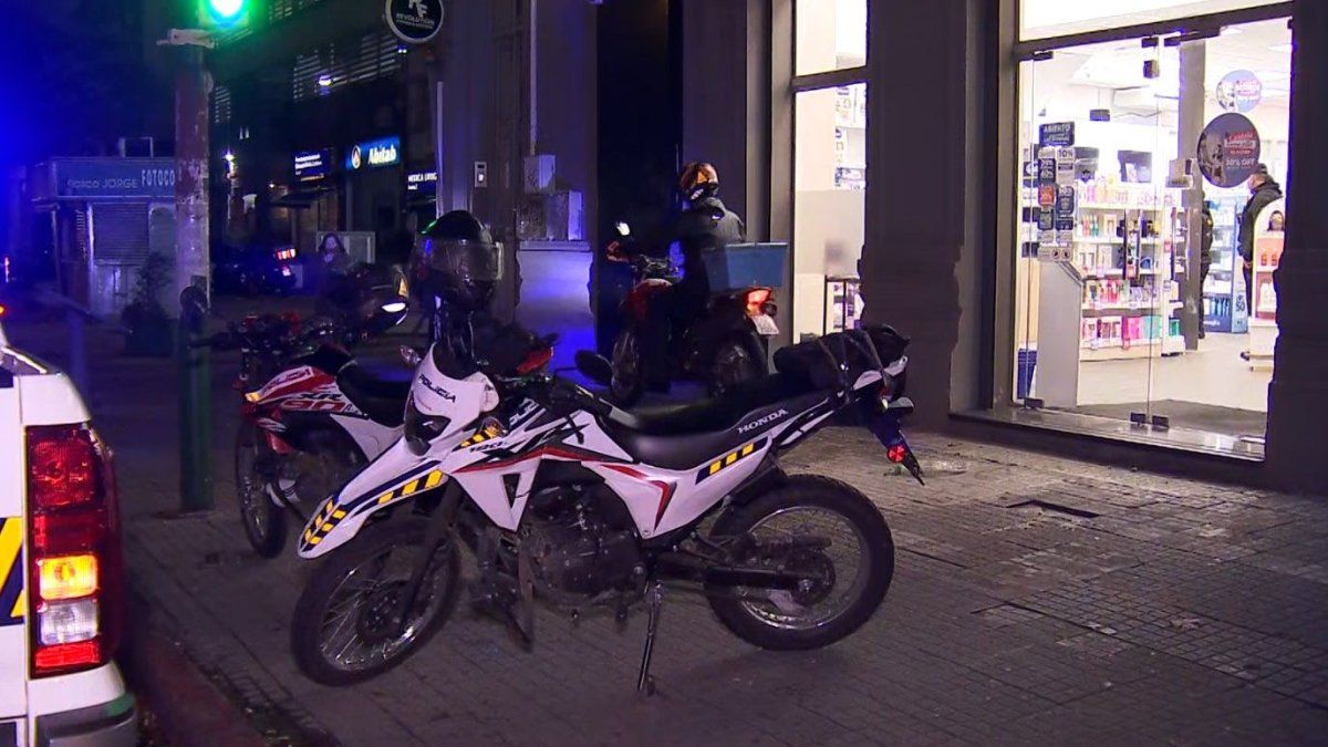 Robo piraña a una farmacia en La Blanqueada: dos detenidos tras persecución y disturbios