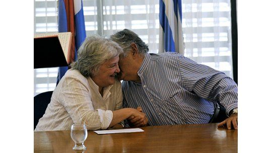 “Lucía me ha hecho la vida posible”, dijo Mujica