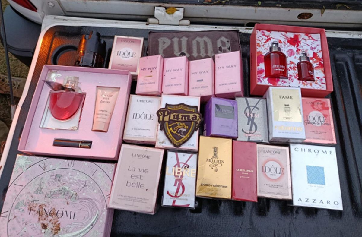 Foto: Ministerio del Interior. Perfumes incautados, valuados en $90 mil. Foto: Ministerio del Interior. Perfumes incautados, valuados en $90 mil.