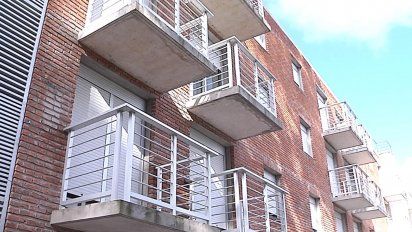 40 jubilados recibieron la llave de su nueva vivienda en malvin norte