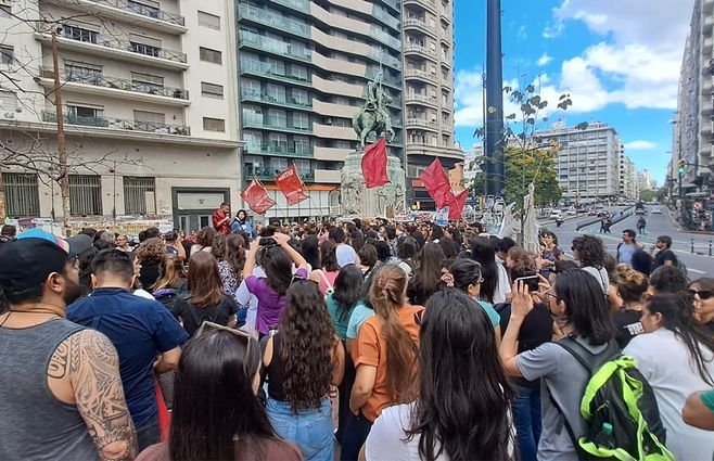 movilizacion-sindicato-mides-contra-lema-valeria-de-los-santos.jpg