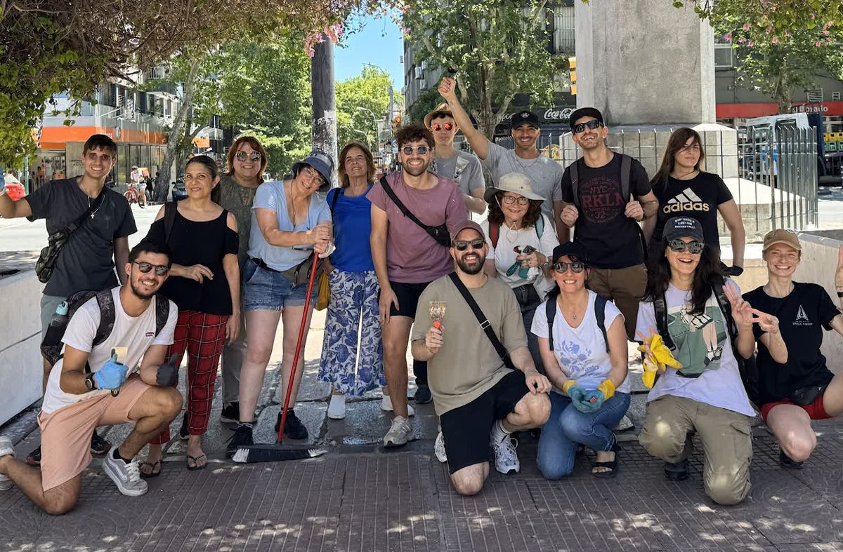 Colectivo Montevideo más linda realiza acciones para limpiar y mejorar la ciudad de forma voluntaria
