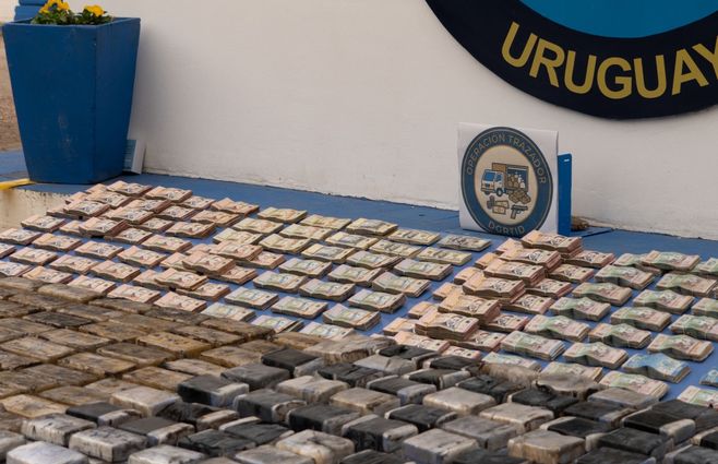 Foto: Ministerio del Interior. Droga y dinero incautados en operación Trazador.
