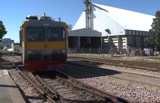tren-vias-ferreas-maquinaria.jpg