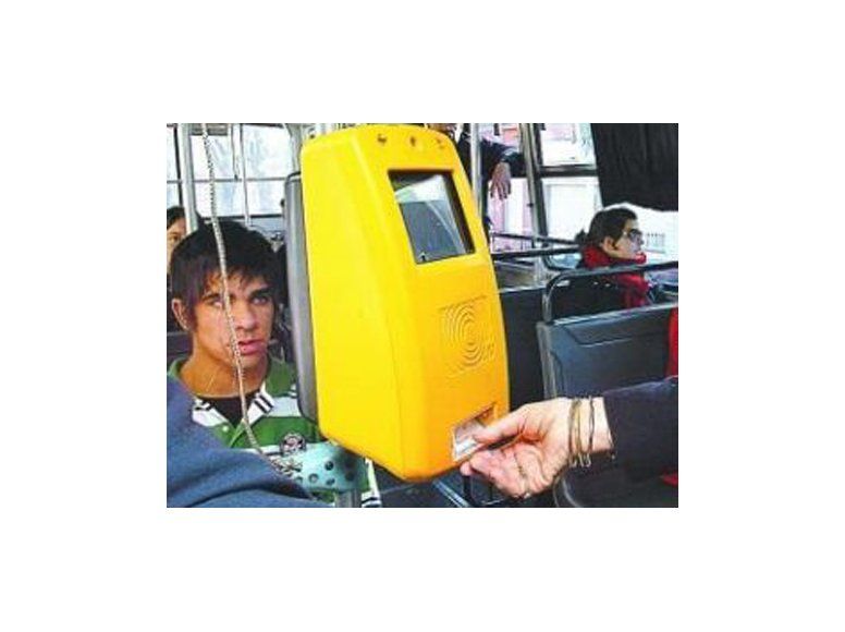 Tarjetas inteligentes: apenas 2% las recarga para pagar ómnibus