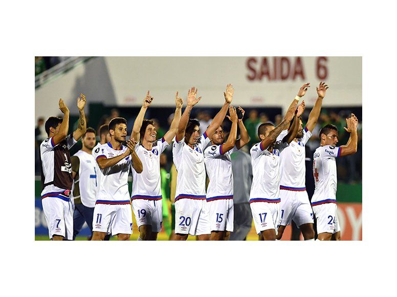 Nacional - Chapecoense en el Parque Central desde las 20.45 horas