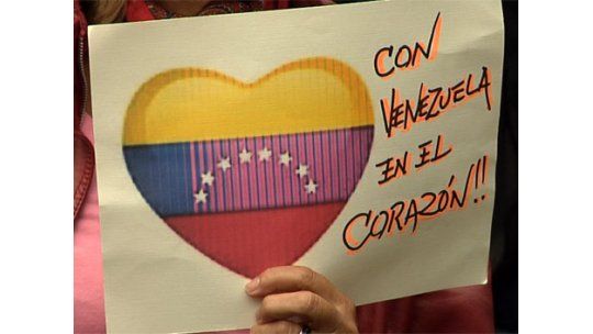 Izquierda uruguaya culpó a golpistas de la violencia en Venezuela