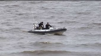 investigan la aparicion del cuerpo de un hombre en la playa de piriapolis