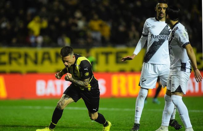 peñarol danubio dante fernandez foco uy (9) tercera tanda.jpeg