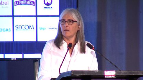 Ministra de Transporte informó que hay 77 obras en ejecución y que se trabaja en 50 nuevas licitaciones Ministra de Transporte informó que hay 77 obras en ejecución y que se trabaja en 50 nuevas licitaciones