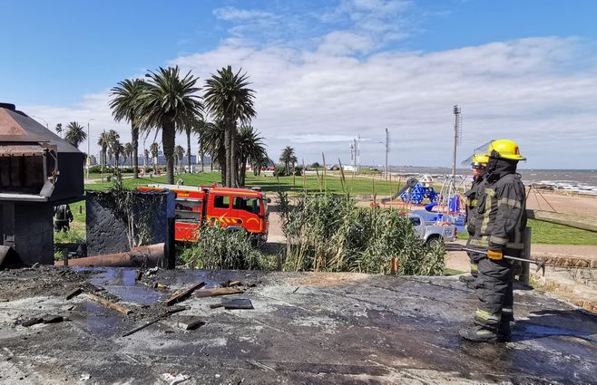 incendio-en-che-montevideo.jpg