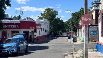 Imagen de la esquina de León Pérez y Capitán Basilio Araujo, donde ocurrió el siniestro. Foto: Mariana Gabetti