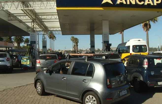 ESTACION-DE-SERVICIO-POR-AUMENTO-DE-COMBUSTIBLE