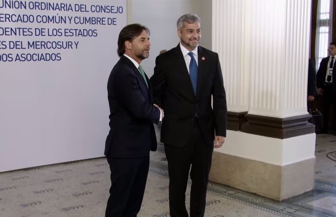 Lacalle Pou con el presidente de Paraguay Mario Abdo.