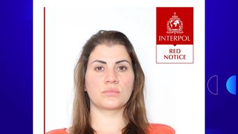 interpol busca a una mujer que mato a otra en un accidente de transito; incumplio medidas cautelares y fugo