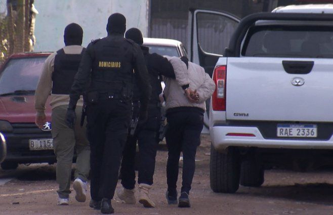 Foto: Subrayado. Detención de uno de los sospechosos del homicidio, en Colón.