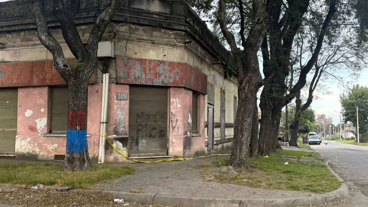 Detienen a un adolescente de 17 años como sospechoso de homicidio, también conocido para la Policía por otros hechos violentos