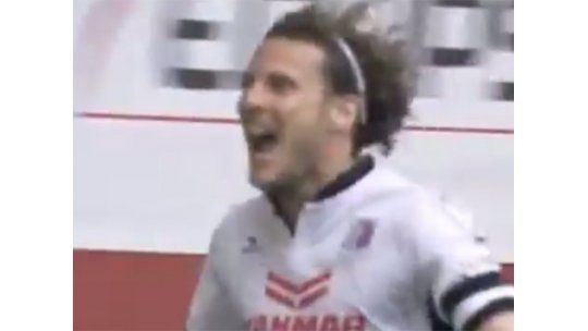 Forlán convirtió dos nuevos goles en la liga de Japón