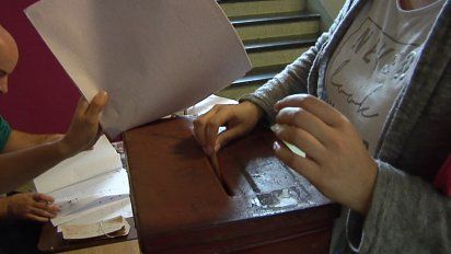 posturas encontradas sobre el derecho a voto de los uruguayos en el exterior