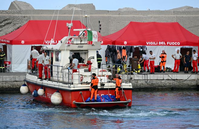 busqueda-desaparecidos-yate-italia-afp.jpg