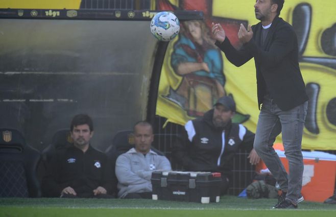 peñarol wanderers fecha 15 apertura 2023 foco uy (36).jpeg