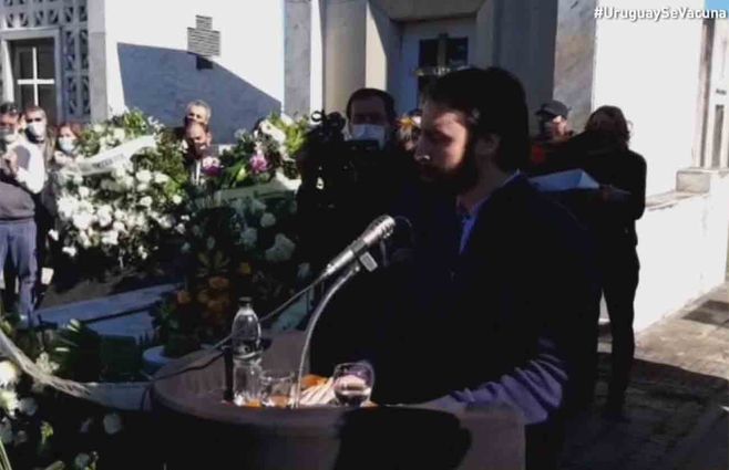 hijo-larrañaga-discurso-cementerio.jpg