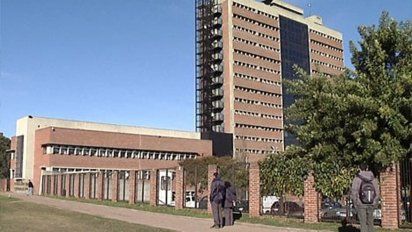 catedratico denunciado por acoso: no se respeto la presuncion de inocencia