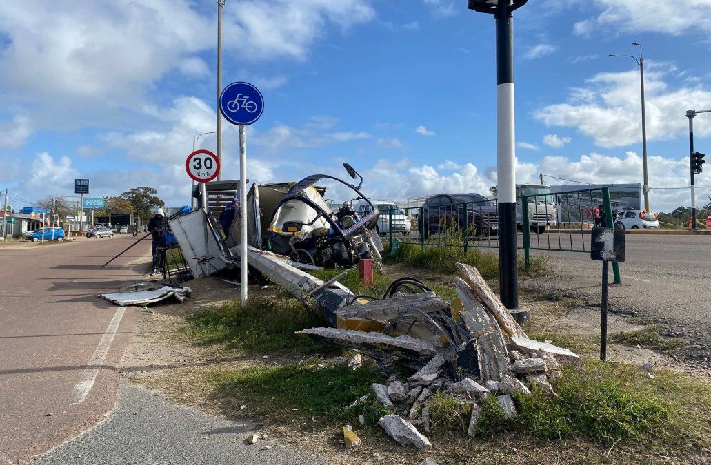 El niño que estaba en CTI tras la caída de una columna en Lagomar pasó a cuidados intermedios