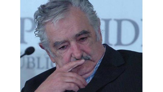 Mujica criticó al sistema educativo recordando sus años de liceal
