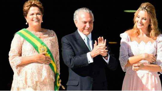 Michel Temer, su esposa y Dilma
