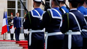 macron promete una francia mas independiente tras ser reinvestido presidente