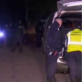 Una mujer está internada tras ser alcanzada por una bala perdida producto de un enfrentamiento entre delincuentes Una mujer está internada tras ser alcanzada por una bala perdida producto de un enfrentamiento entre delincuentes
