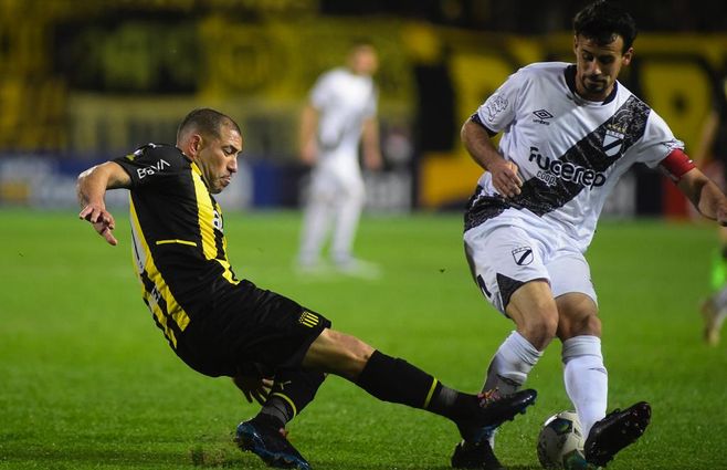 peñarol danubio dante fernandez foco uy (3) tercera tanda.jpeg