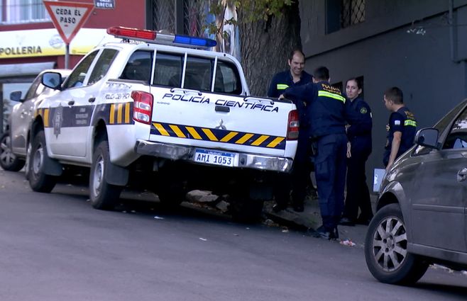 policia-cientifica-patrullero-cerro.jpg