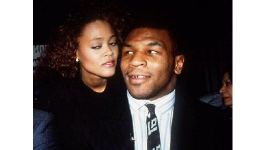 Tyson llegó a la casa de su mujer y se encontró a Brad Pitt