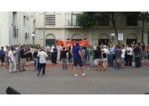 Municipales ocupan Intendencia de Salto por salarios impagos