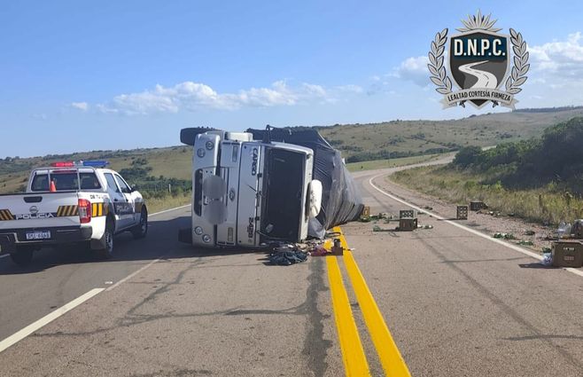 siniestro-camión-ruta-8