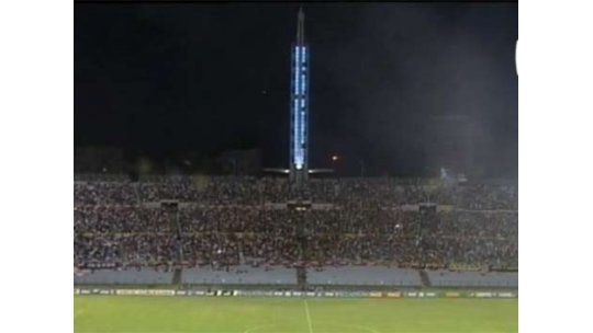 Nacional y Peñarol ya juegan por la Copa Comunicaciones