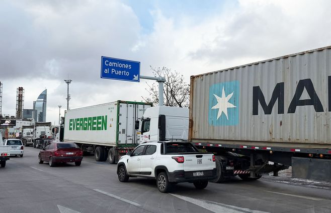 Terminó el paro en el puerto de Montevideo y se retomó la actividad este martes de mañana