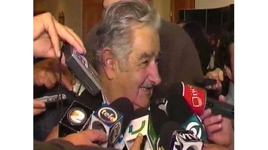Mujica reconoció ingreso a Uruguay de aviones con plata y drogas