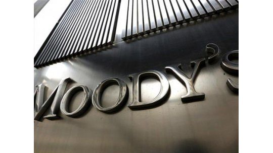 Moodys elevó nota de deuda uruguaya por mejor perfil crediticio