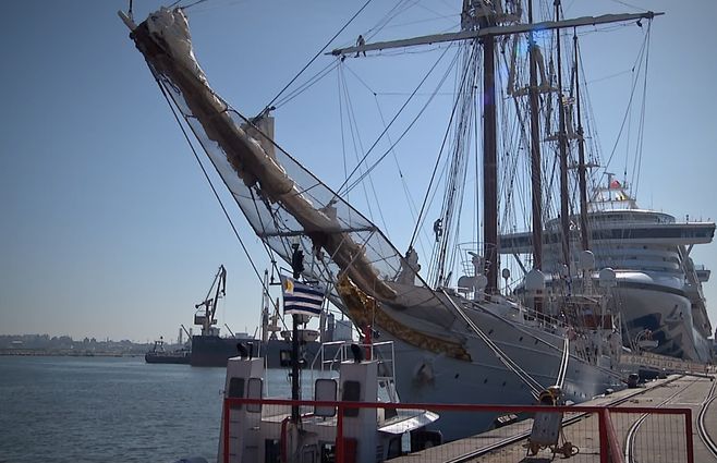 buque-escuela-español.jpg