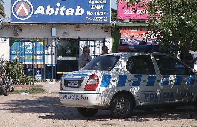 ABITAB-RAPIÑA-MANGA-POLICIA.jpg